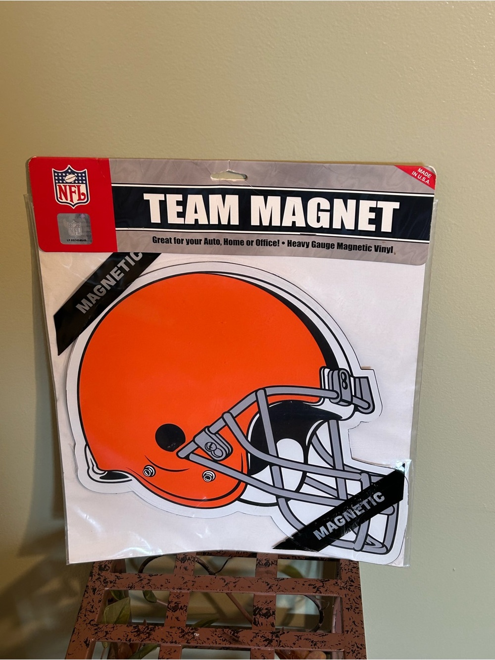 NFL Cleveland Browns Team Logo Helmet Magnet Auto Fridge Vinyl New Licensed